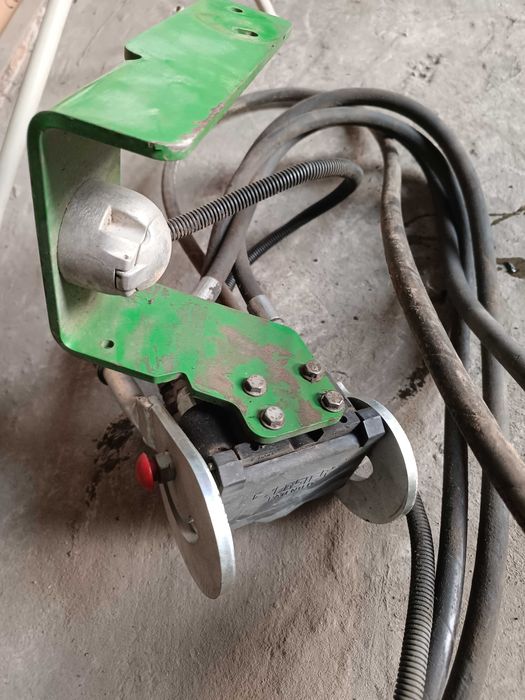 Mocowanie hydrauliki do tura sprzeg  klamra