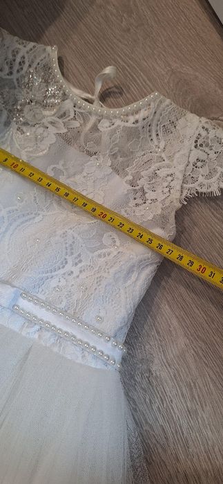 Плаття біле пишне нарядне