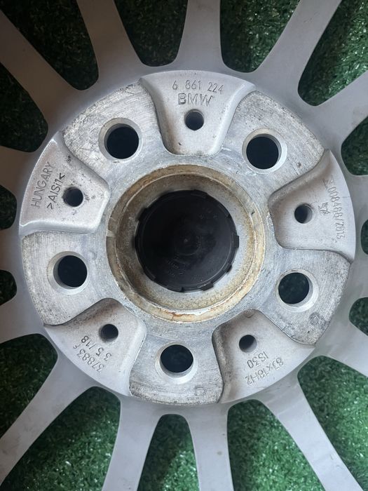 5x112 BMW 8J18 IS30 66,6 TPMS felgi aluminiowe G11 G12 G30 G31 G32