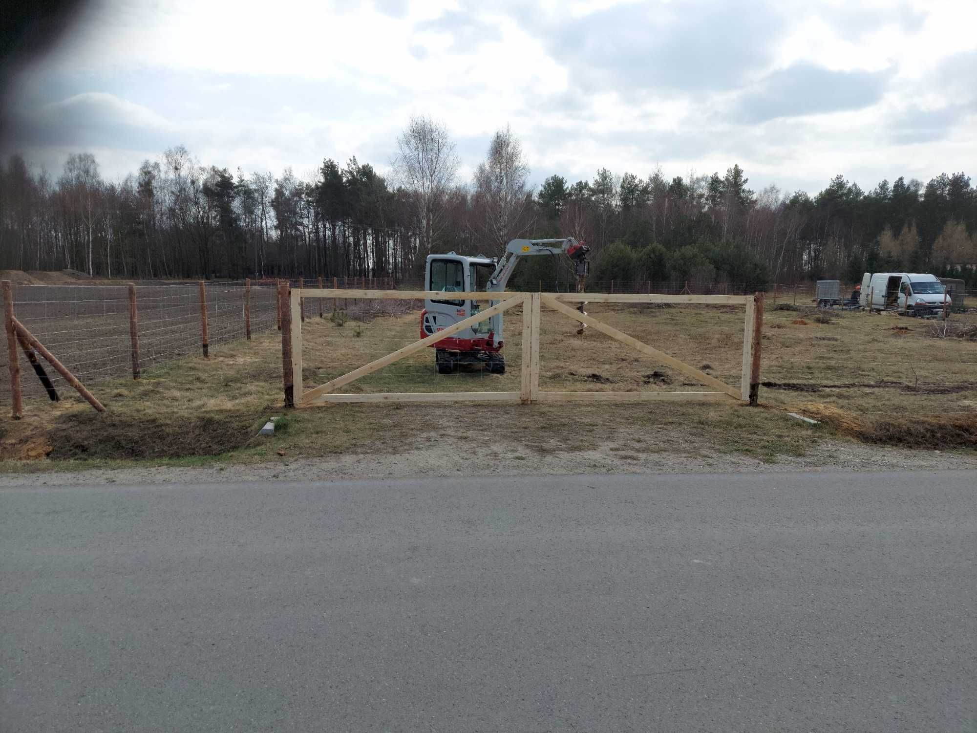 OGRODZENIE budowlane, tymczasowe z siatki leśnej SZYBKIE TERMINY