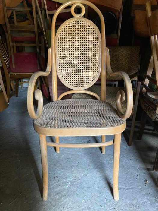 Krzesło, fotel, rattanowy, gięte do odnowienia.