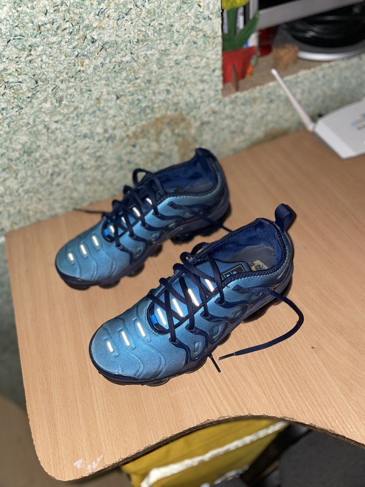 Air Vapormax plus , 41 - 26 см