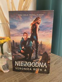 Veronica Roth Niezgodna