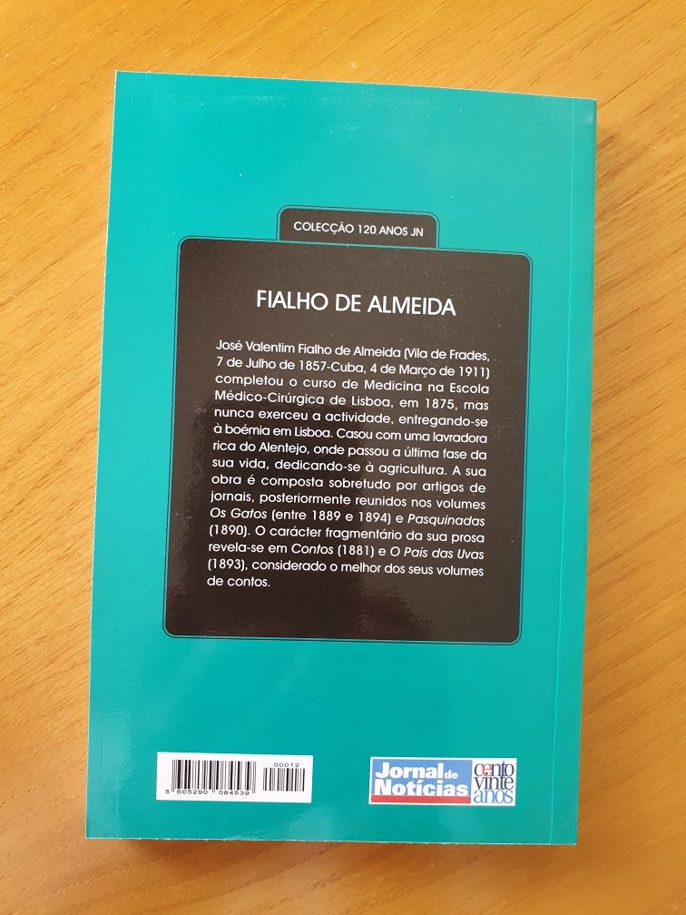 Livro O País Das Uvas