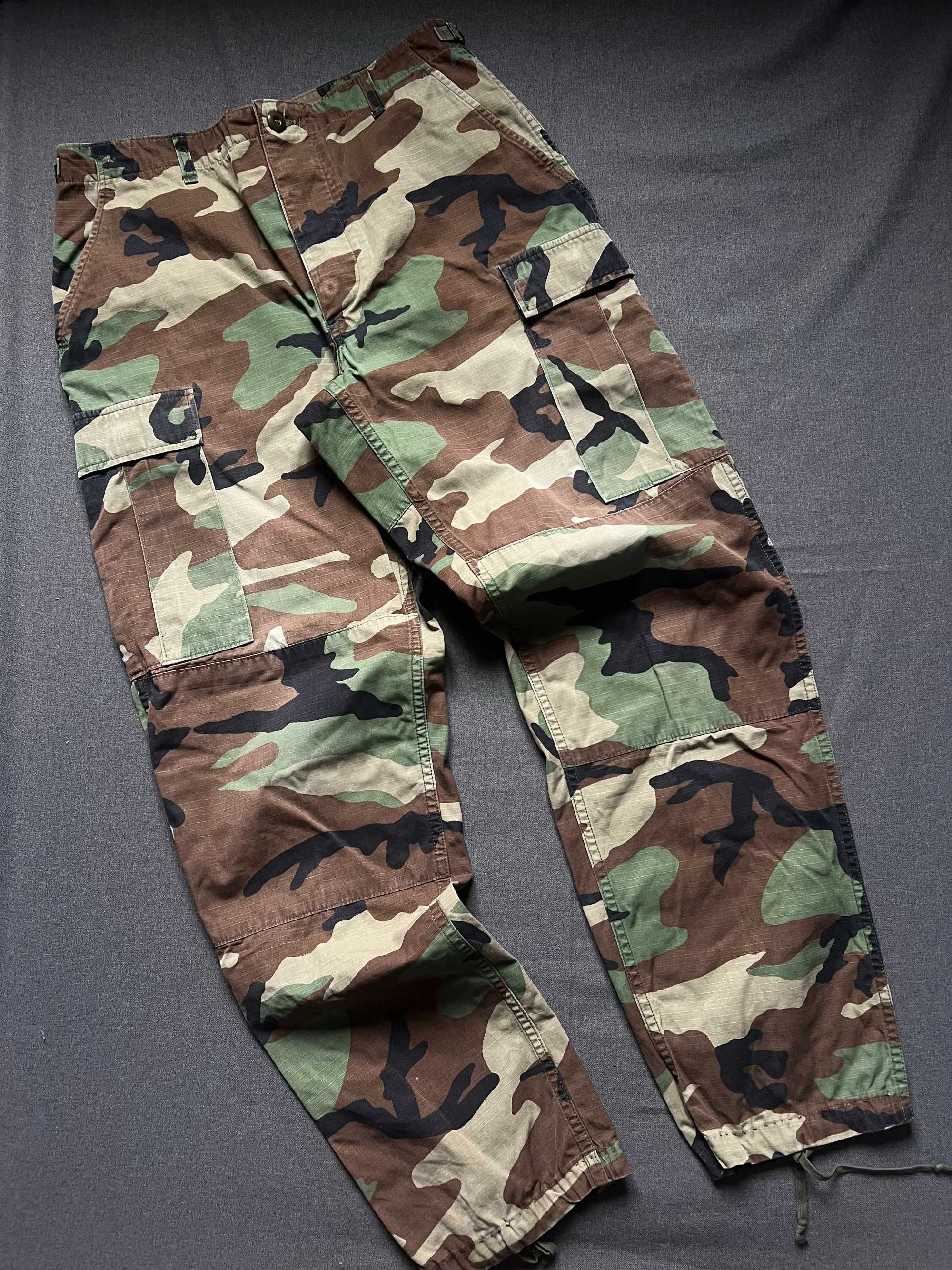 карго камуфляжні штани типу carhartt WIP