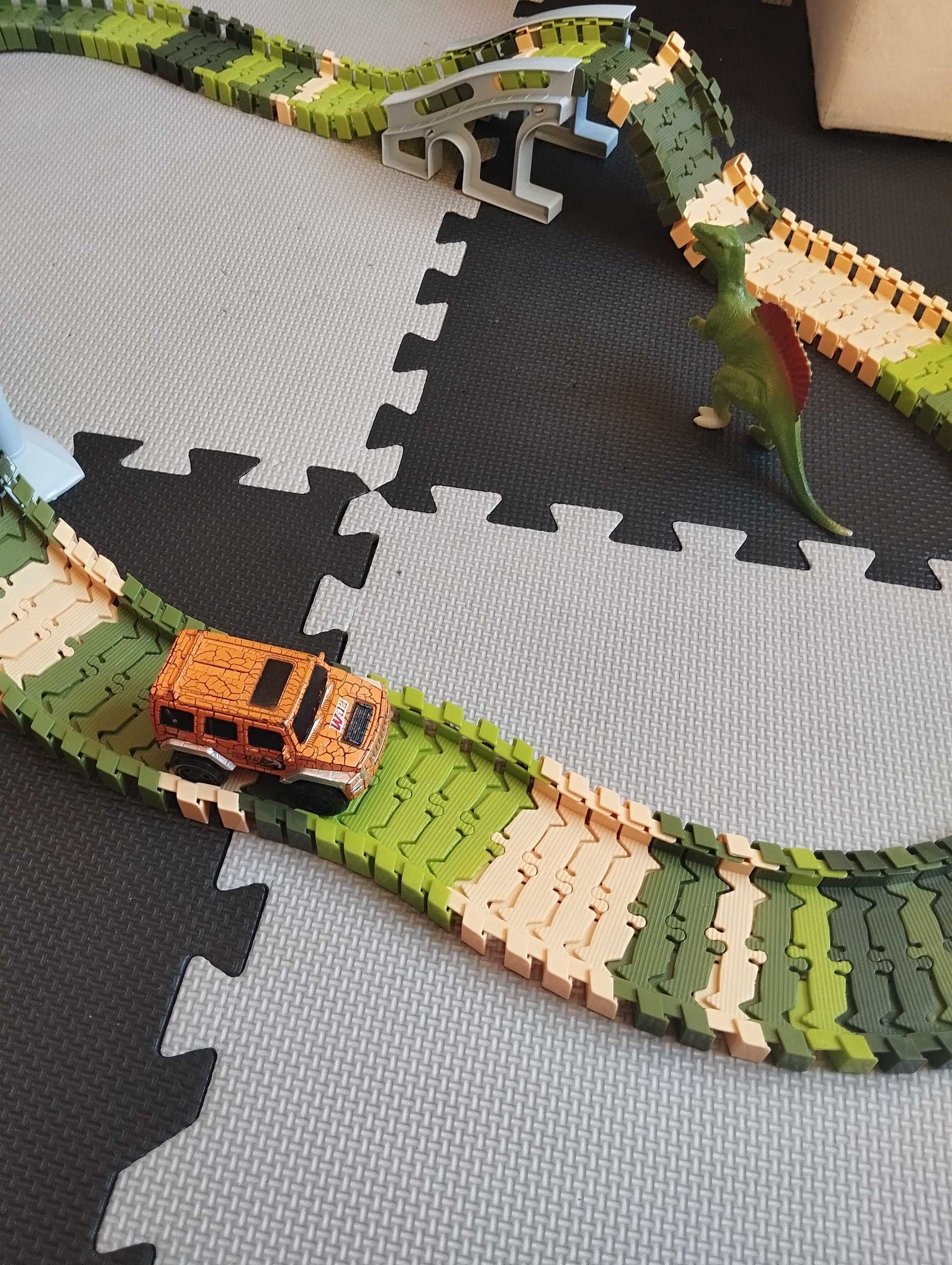 Park dinozaurów Dino Racing set