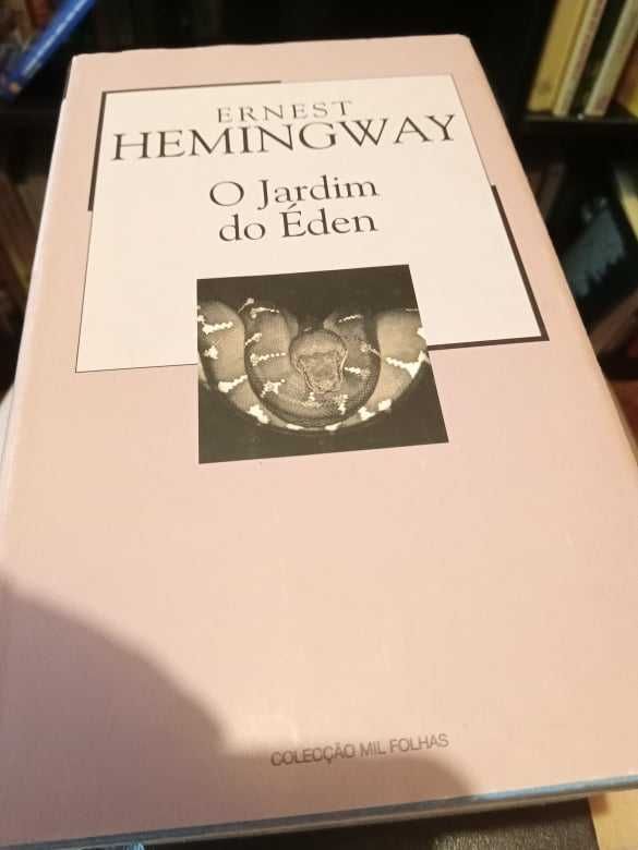Ernest Hemingway, muitos livros do autor, ofereço portes de envio.