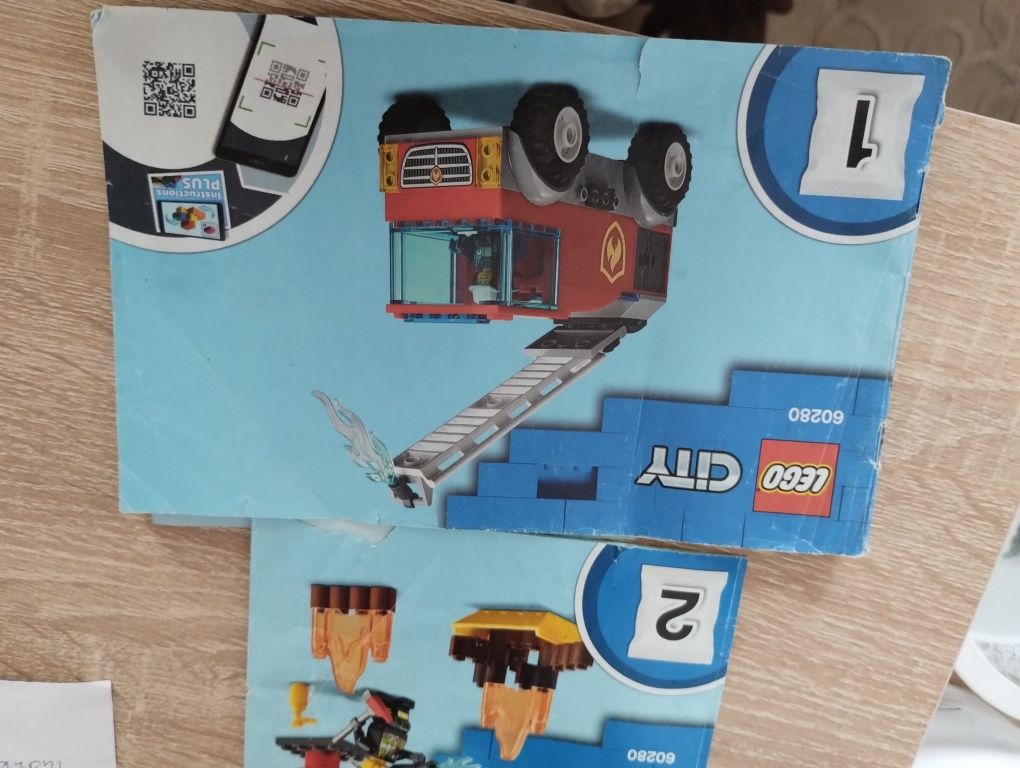 Lego city 60280 wóz strażacki z drabiną