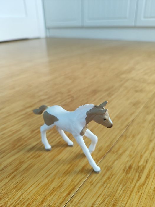 SCHLEICH 42369 Box 2 konie dodatki