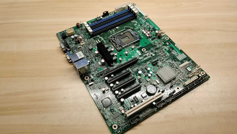 Płyta główna serwerowa Intel Server Board S1200BTL (LGA/Socket 1155)