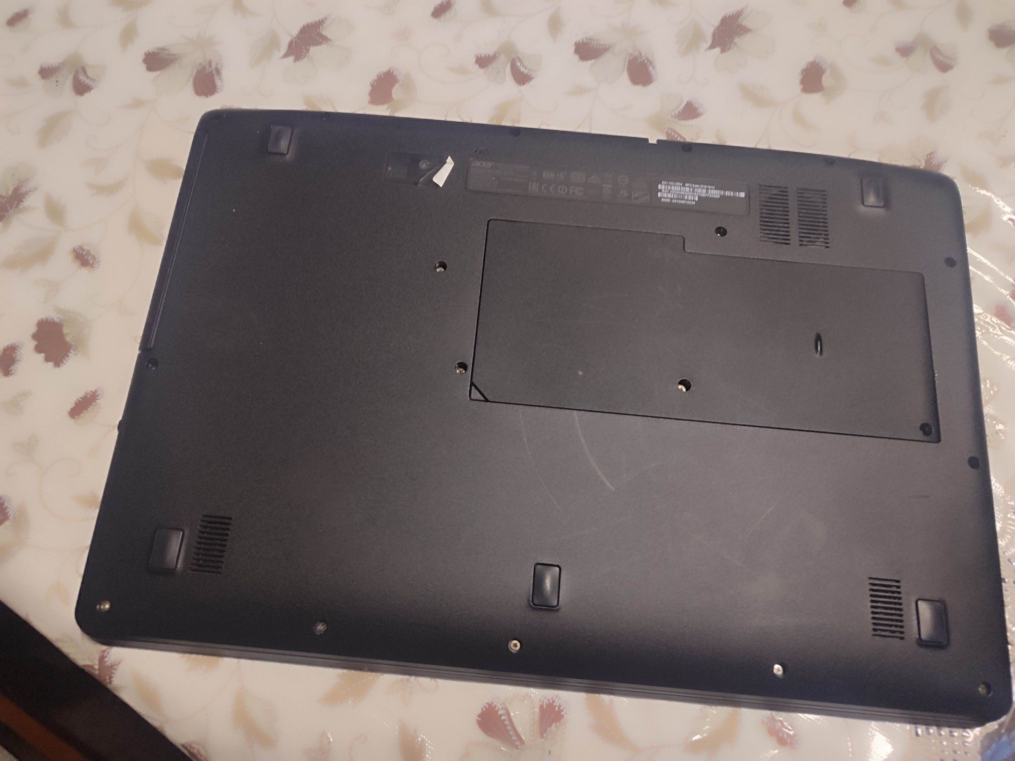 Ноутбук Acer Aspire ES1-732-C9D4