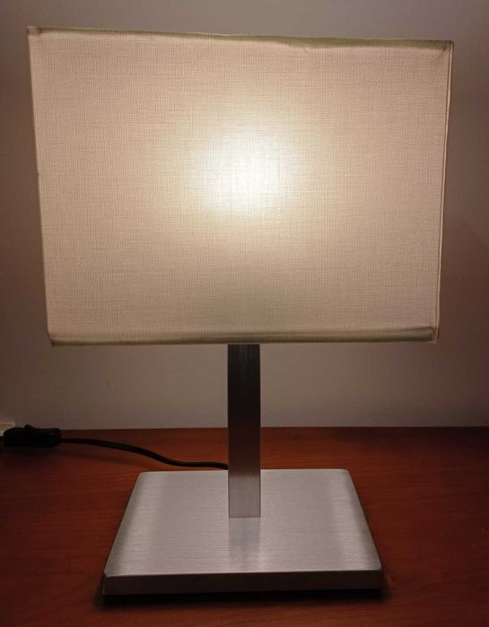 x2 Abajures brancos para candeeiro.