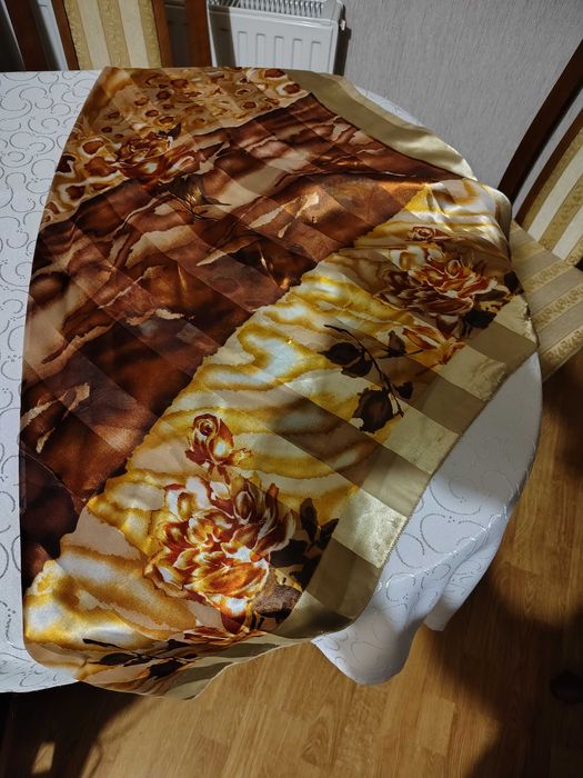 Piękna apaszka, chusta.