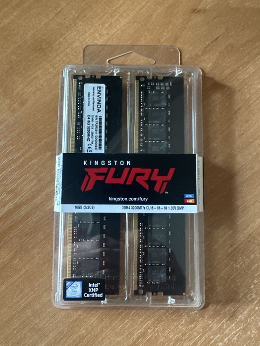 Оперативная память Kingston Fury 8 GB x2