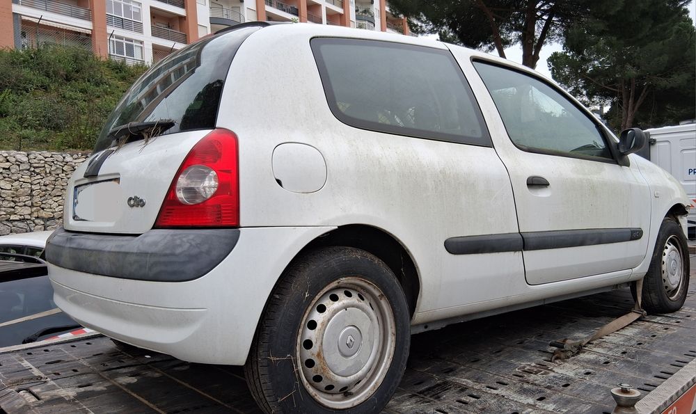 Clio II 1.5 dci 2003 (peças)