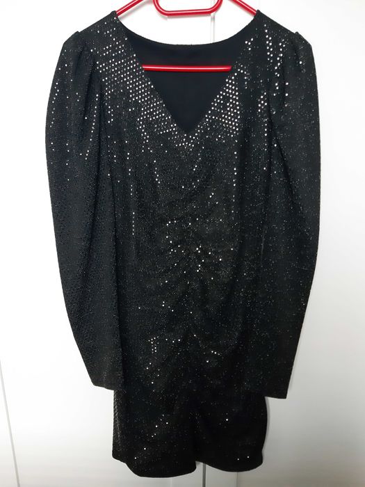 Elegancka koktajlowa sukienka damska czarna cekiny elastyczna Sylweste