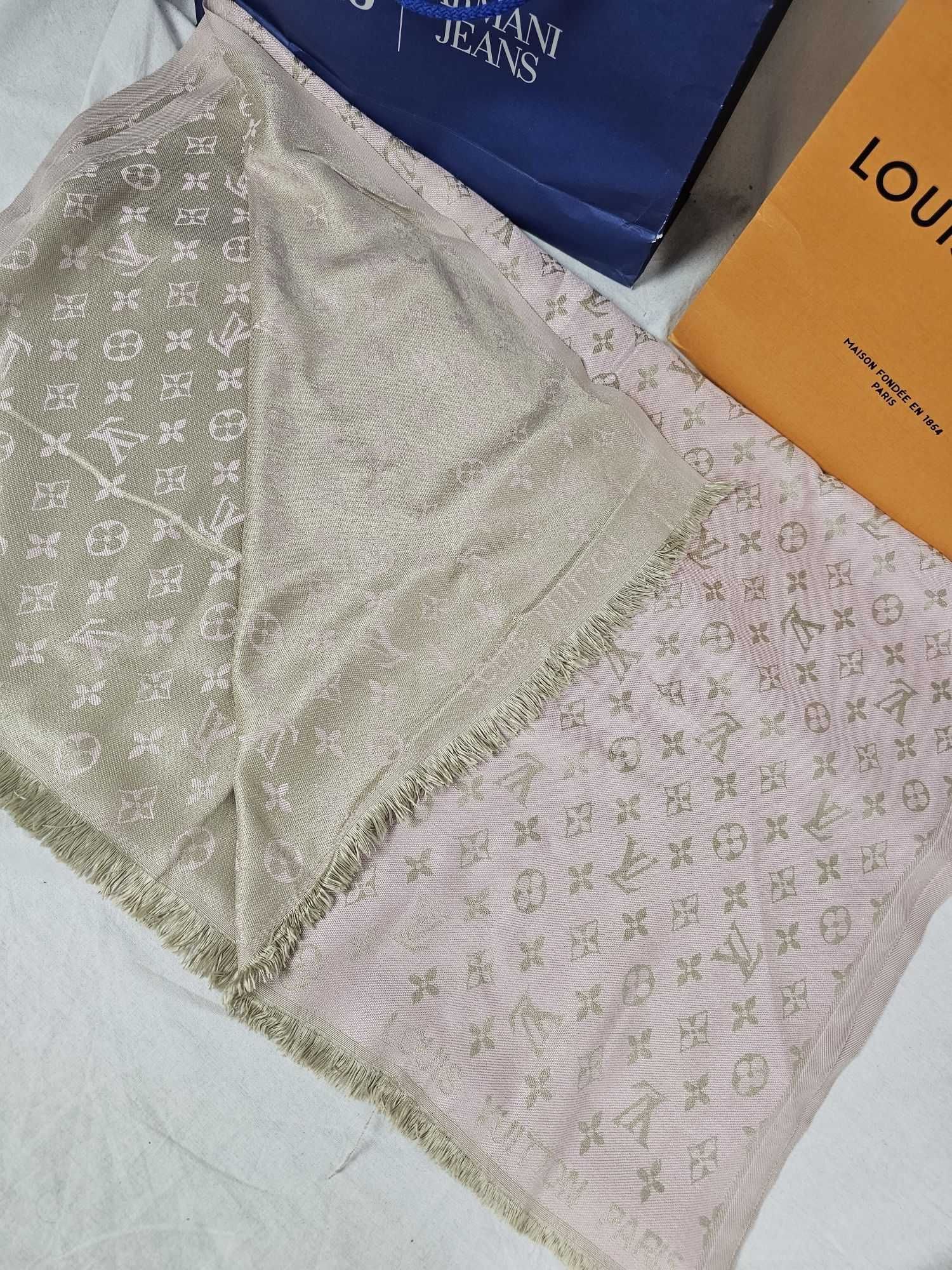 Szalik damski Louis Vuitton szal chusta LV hit