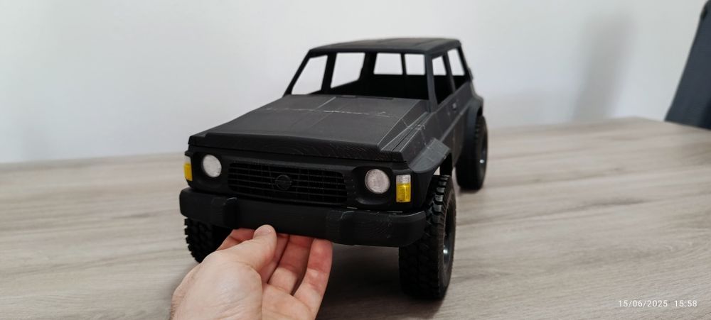 Body Nissan Patrol Y60 1/10