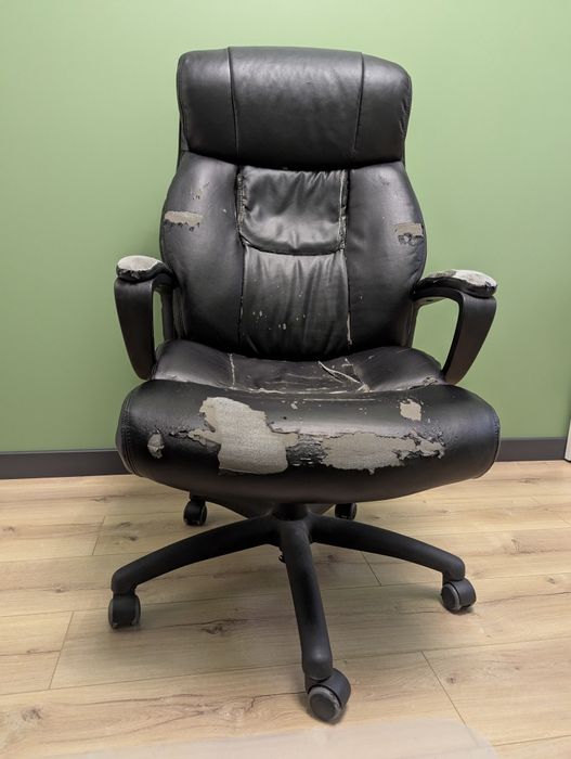 Fotel biurowy wygodny skórzany stan jak na zdjęciach