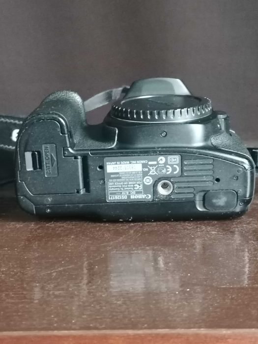 Продається Canon 40d в доброму стані.