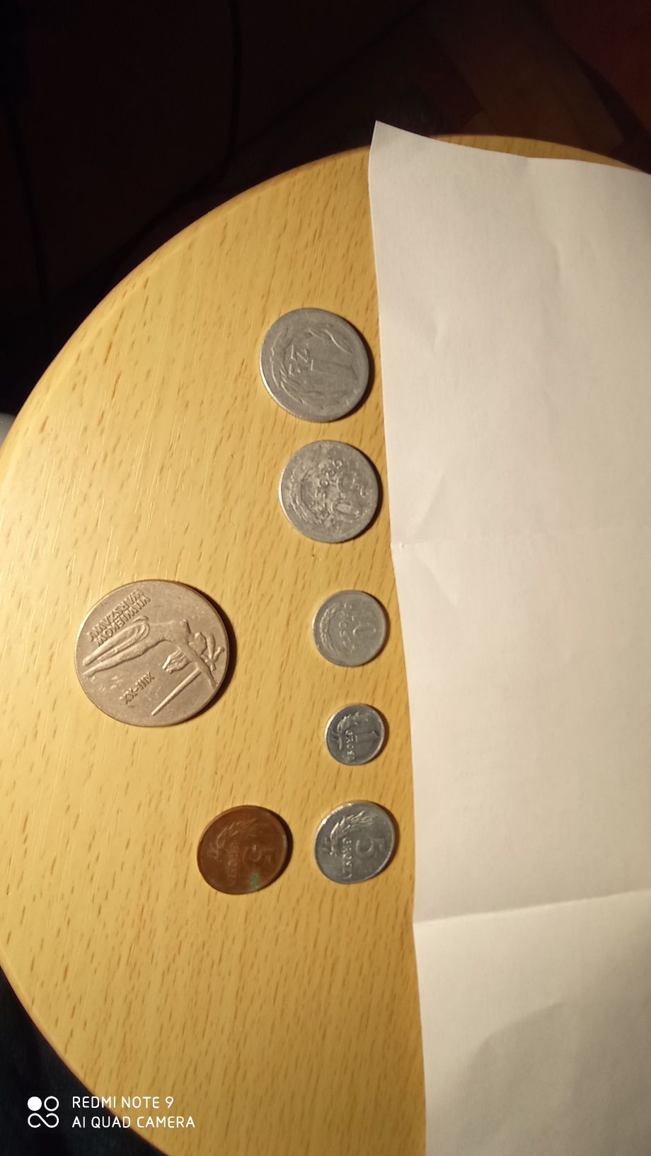 Stare monety że znakiem mennicy i bez