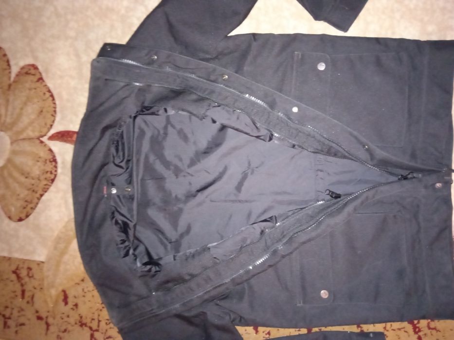 Kurtka męska przeciwdeszczowa, czarna. Rozmiar 50-52