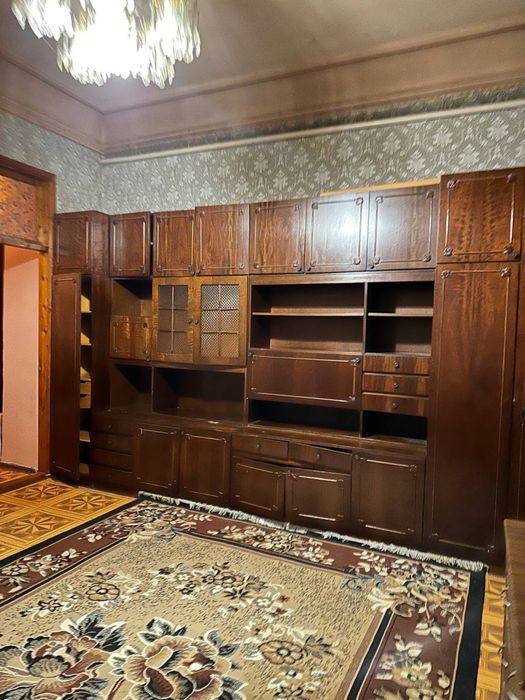 Продам 3-комн квартиру на Б.Хмельницкого, Молдаванка.