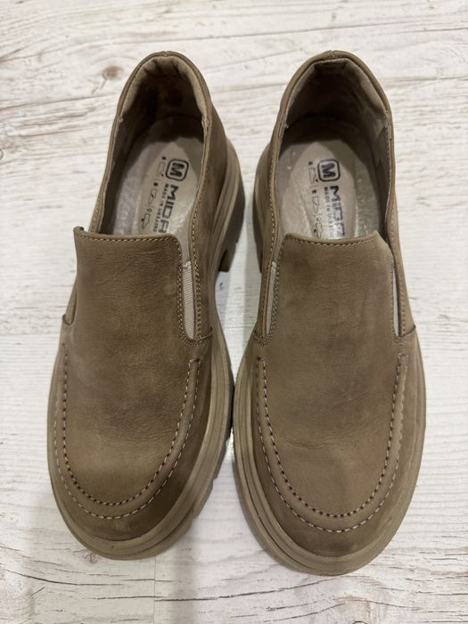 Лофери Mida 37 розмір