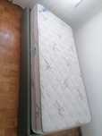 Cama e colchão 220x110