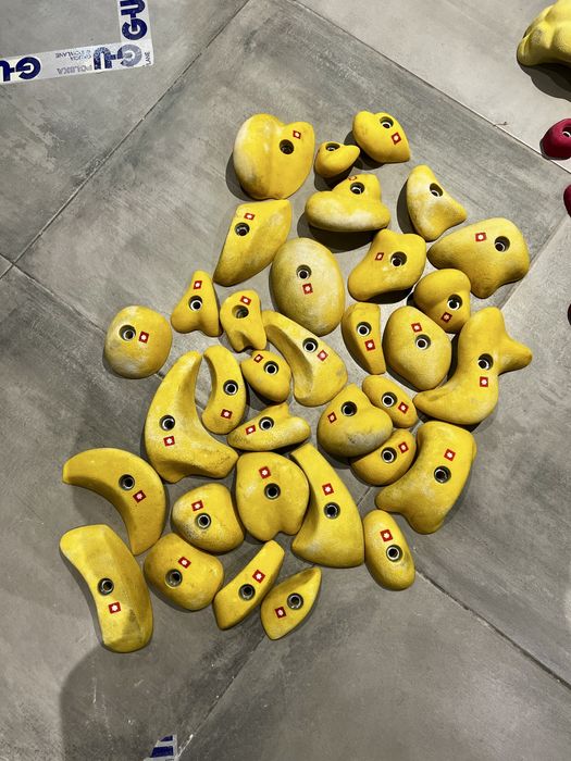 Uchwyty wspinaczkowe + struktury