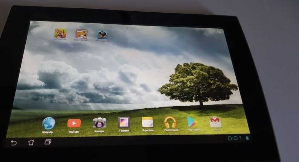 Продам планшет  слайдер Asus Eee Pad Slider.