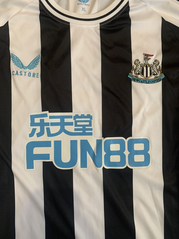 EPL  Newcastle United Castore Men’s Home Jersey Size XL 2022-2023