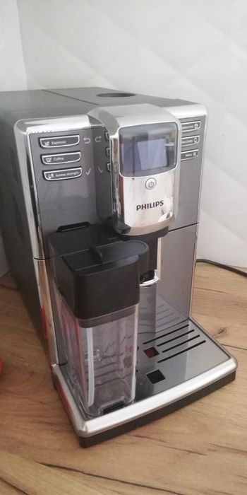 Ekspres Phillips 5364 seria 5000 Titanium