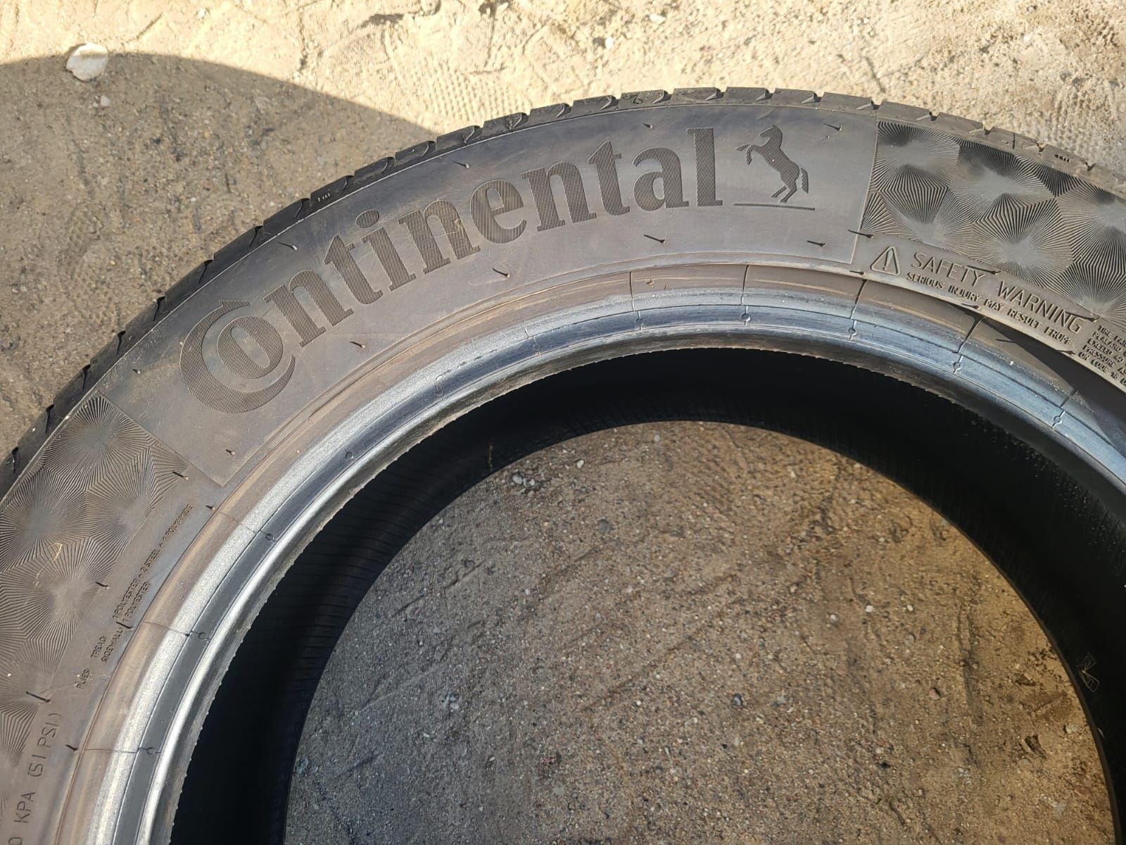 Opony Continental 235 55 r 18
