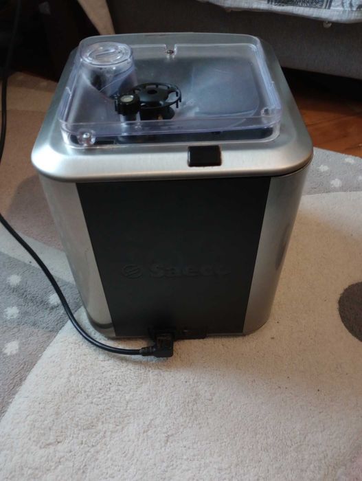 Do sprzedania ekspres do kawy Saeco Syntia