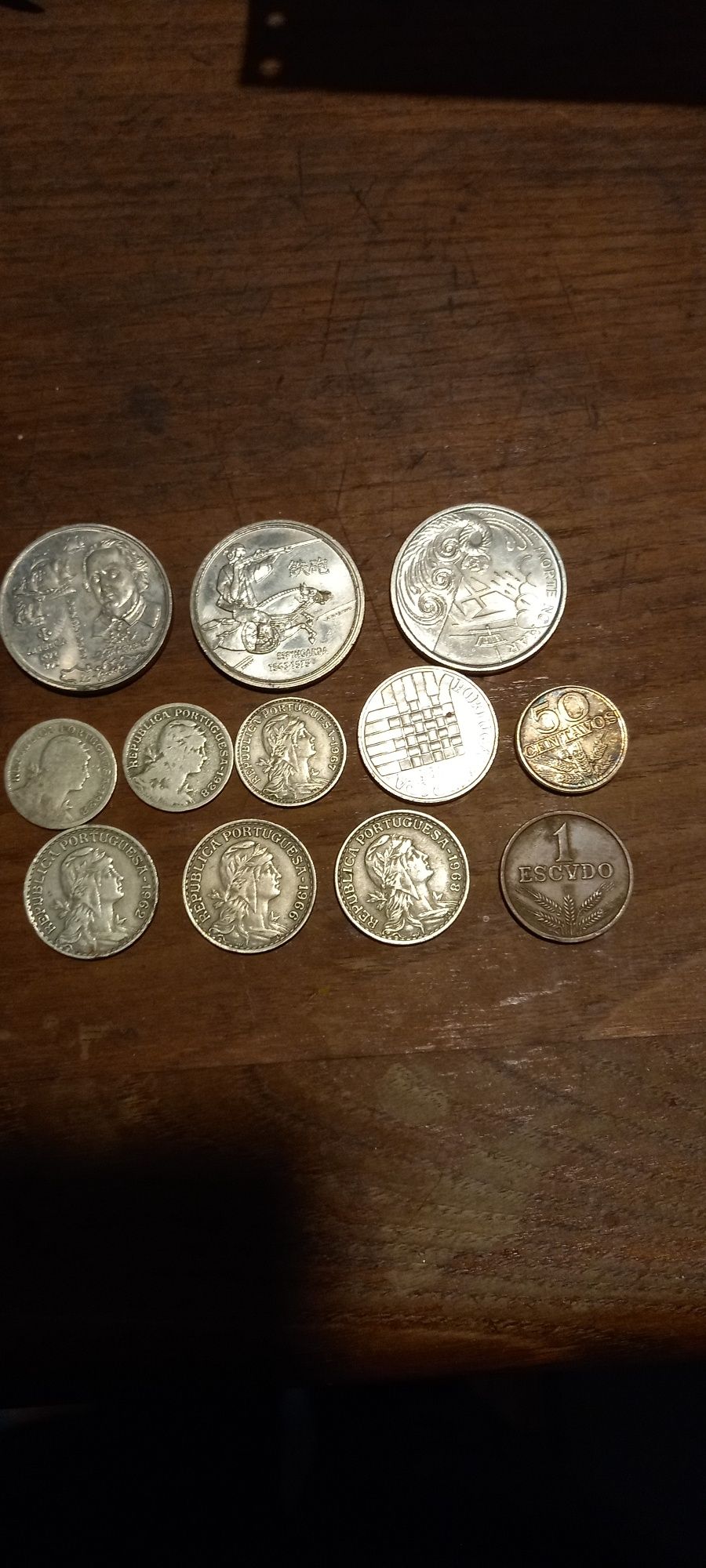 12 moedas portuguesas