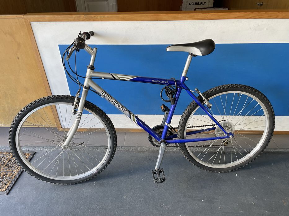 Duas Bicicletas montanha