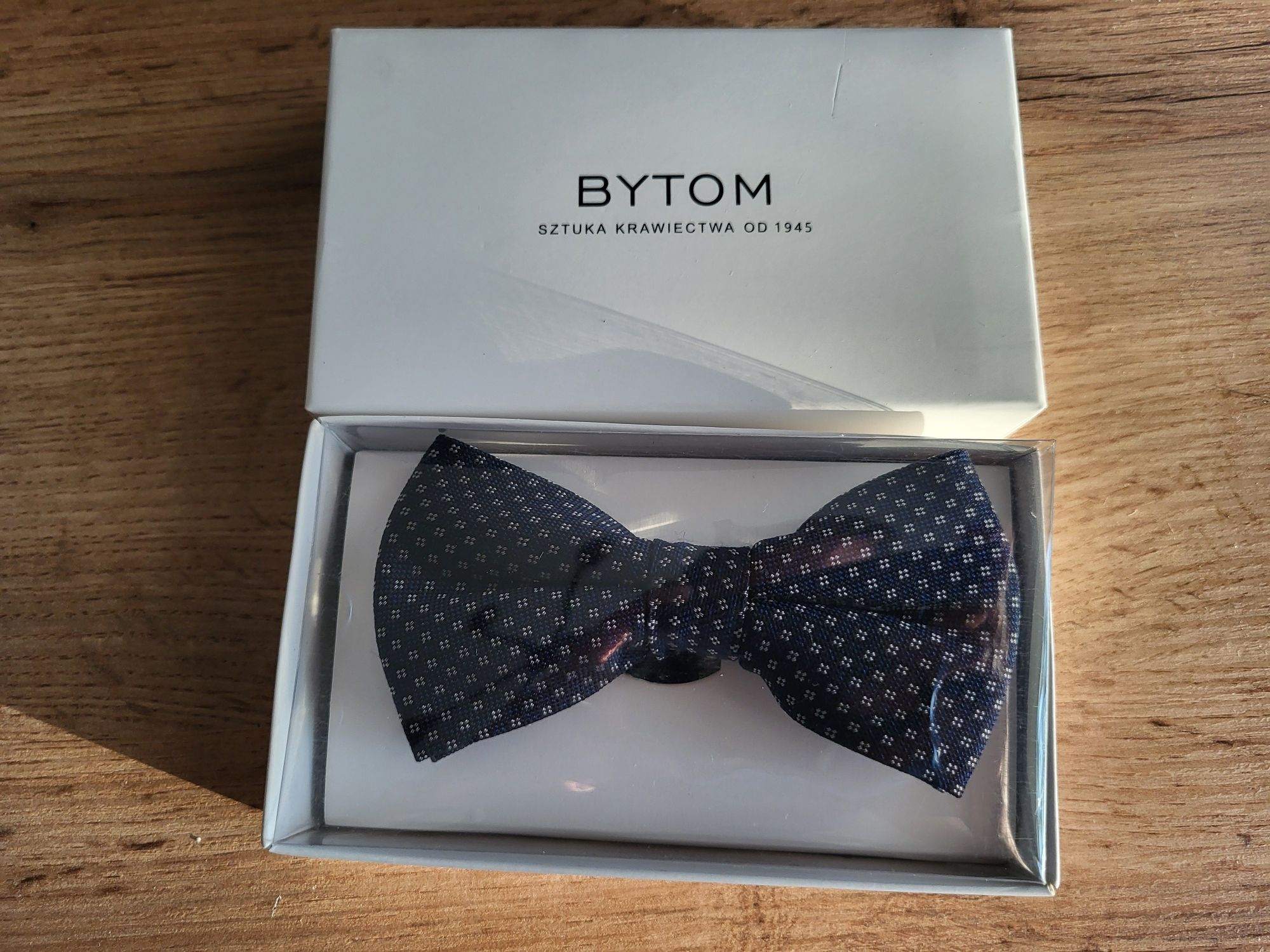Mucha Bytom granatowo czarna  100% jedwab