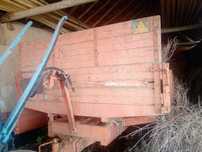 Vendo reboque agrícola rodado duplo e taipal  de 7500 kg