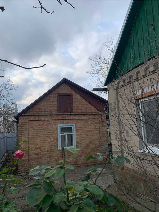 Продається дім у смт Балабине.