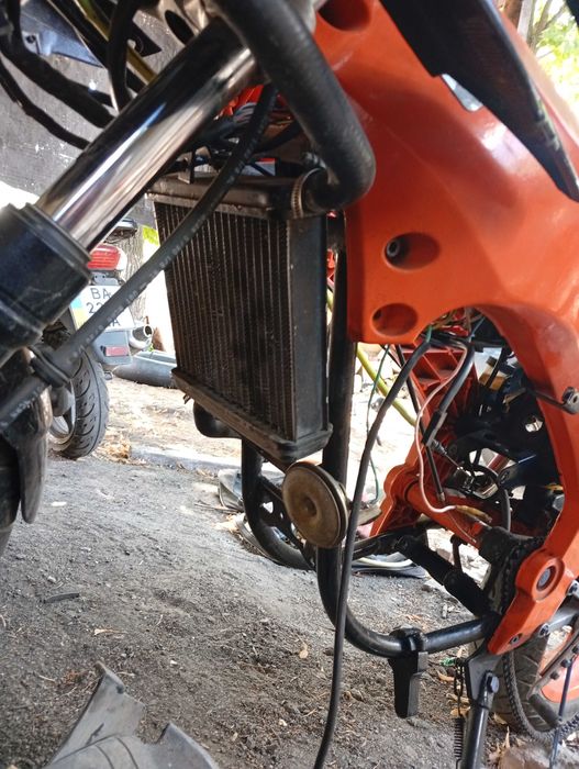 Радіатор Aprilia