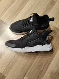 Nike air huarache r. 40.5