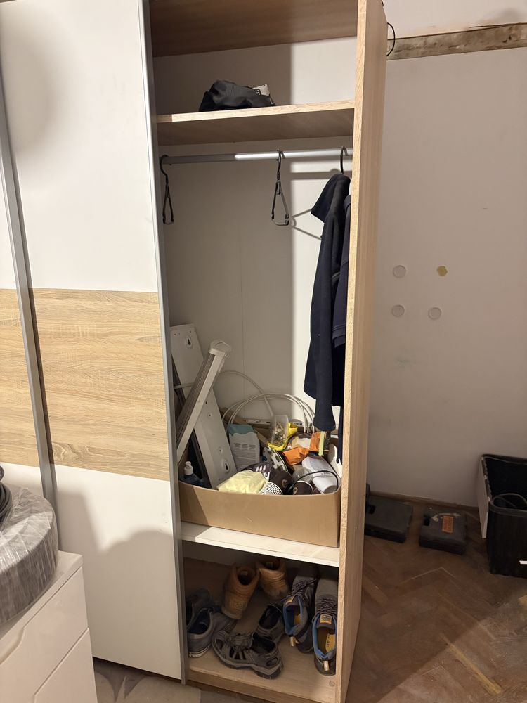Rezerwacja Sprzedam szafe Ikea
