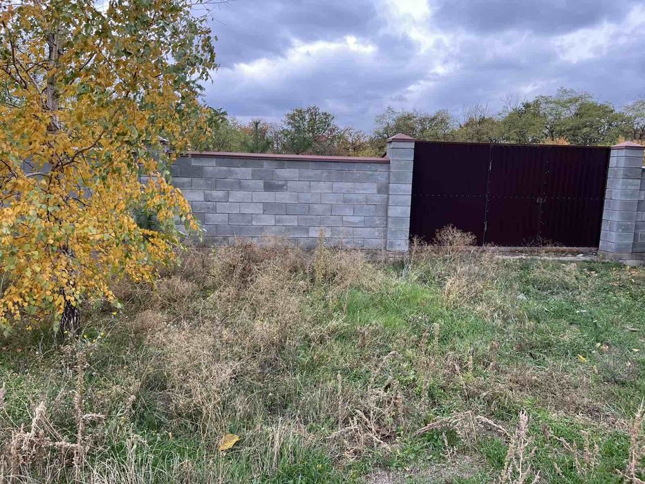 Продам земельну ділянку під забудову.