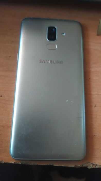 Смартфон Samsung Galaxy J8 J810F 2018 3/32GB Black