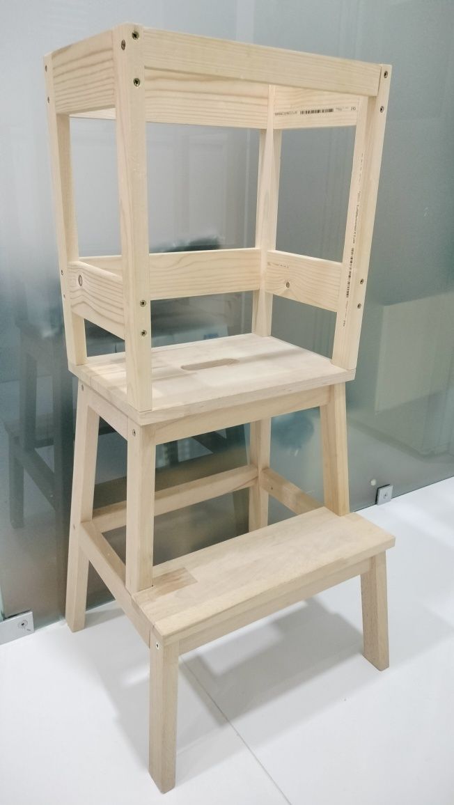 Torre de aprendizagem Montessori
