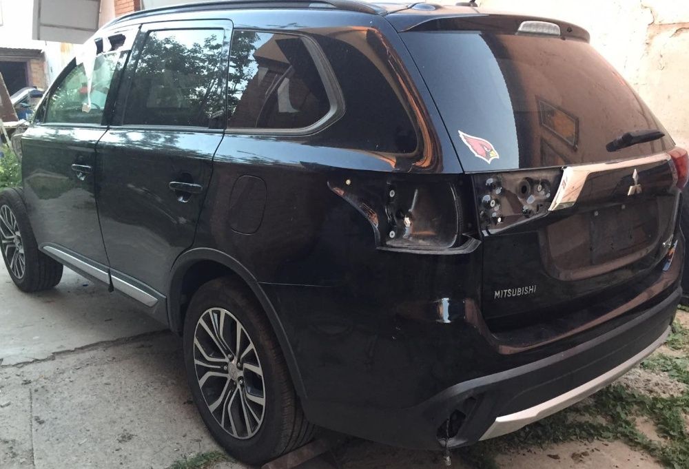 Дверка Mitsubishi Outlander 3 2014 - 2019 колір P26 X42 A31 U17 U25