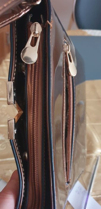 Torebka damska na ramię koloru brązowego