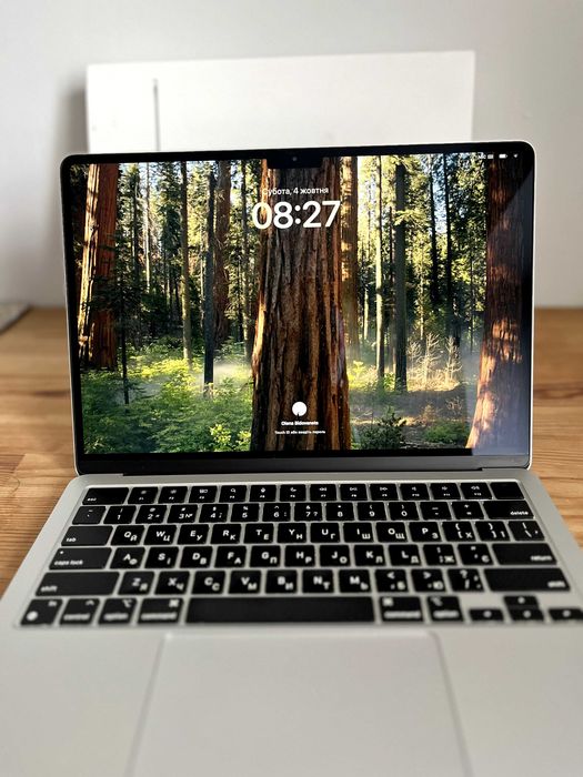 MacBook Air M2 8/256, SLV