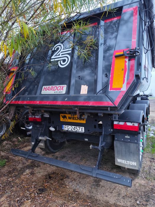 Naczepa ciężarowa Wielton - wywrotka 2021